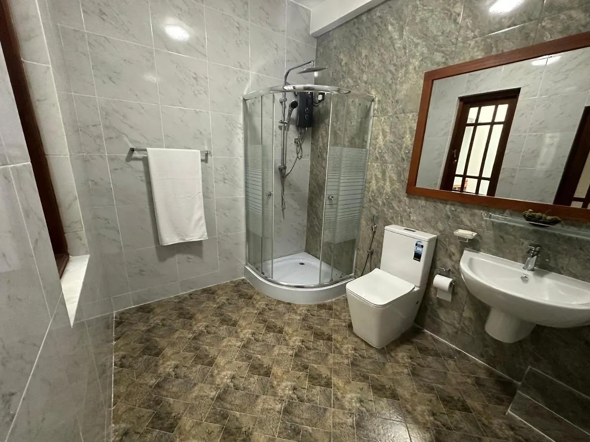 River Breeze Residents كاندي 3*,