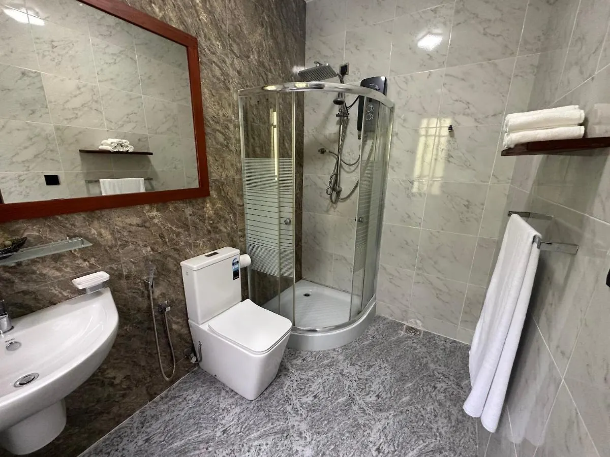 River Breeze Residents كاندي فندق